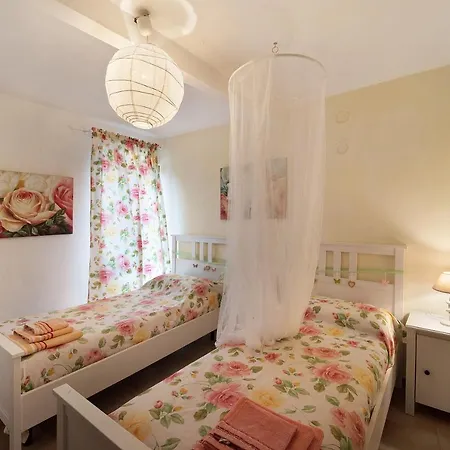Casa Dei Fiori Apartmán