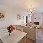 Casa Dei Fiori Apartmán *